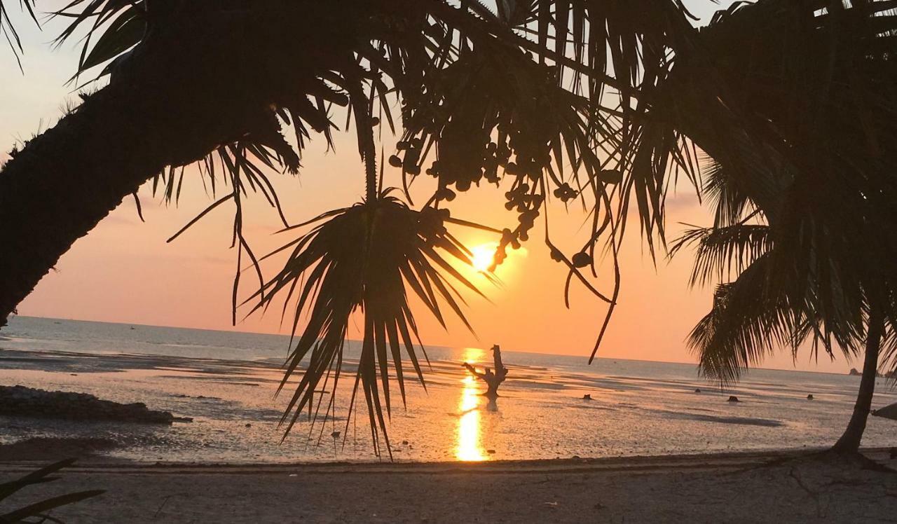 Bakuba Lodge - Le Petit Hotel Du Voyageur Ankilibe Екстер'єр фото